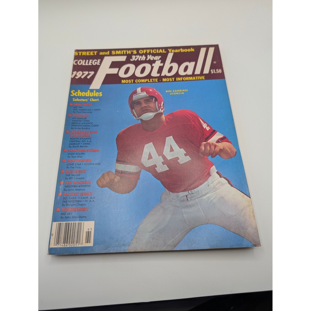 1977 Street and Smith's Official Yearbook College Football Ben Zambiasi Georgia
